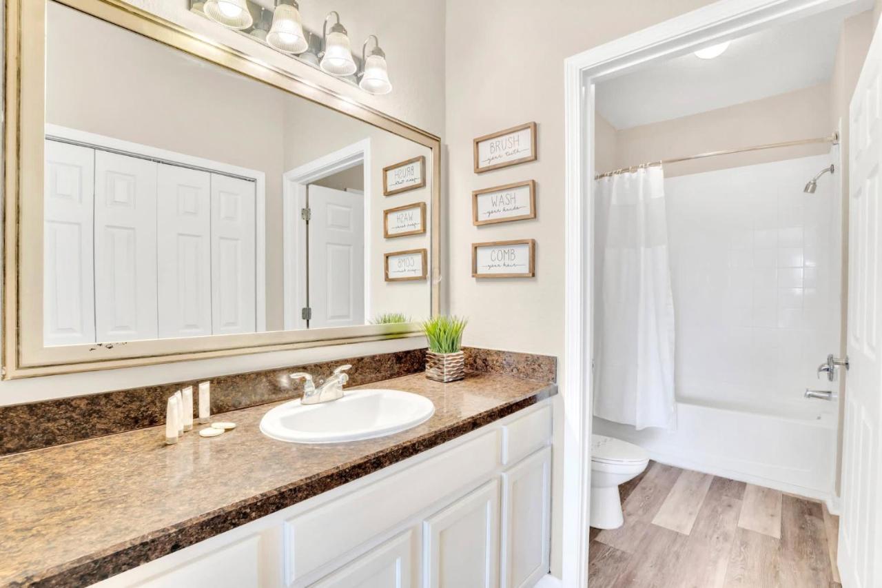 2Br Condo - W Hot Tub & Pool - Near Disney Orlando Kültér fotó